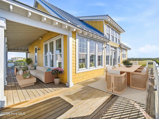 9 Osprey Drive, N Topsail Beach, NC 28460