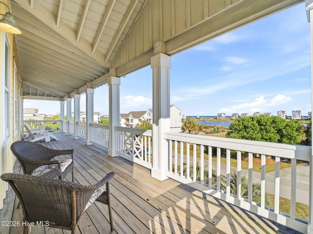 9 Osprey Drive, N Topsail Beach, NC 28460