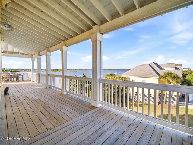 9 Osprey Drive, N Topsail Beach, NC 28460