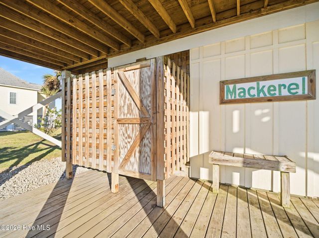 9 Osprey Drive, N Topsail Beach, NC 28460