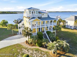 9 Osprey Drive, N Topsail Beach, NC 28460