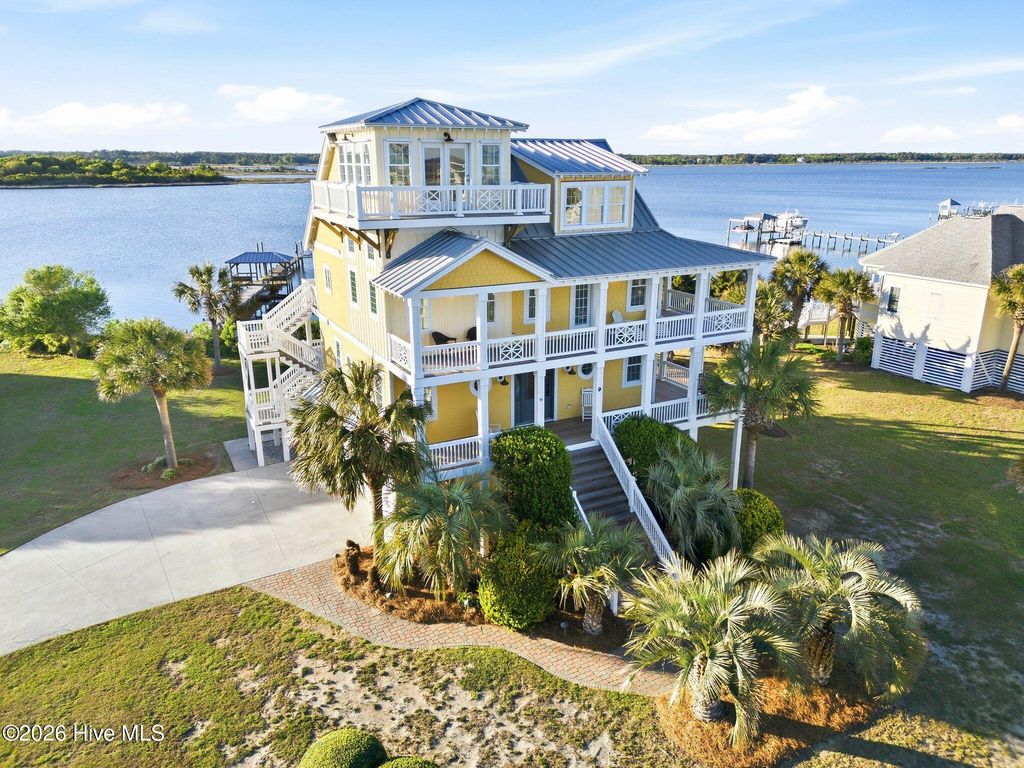 9 Osprey Drive, N Topsail Beach, NC 28460