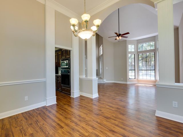 3944 Kristencreek LN, Round Rock, TX 78681