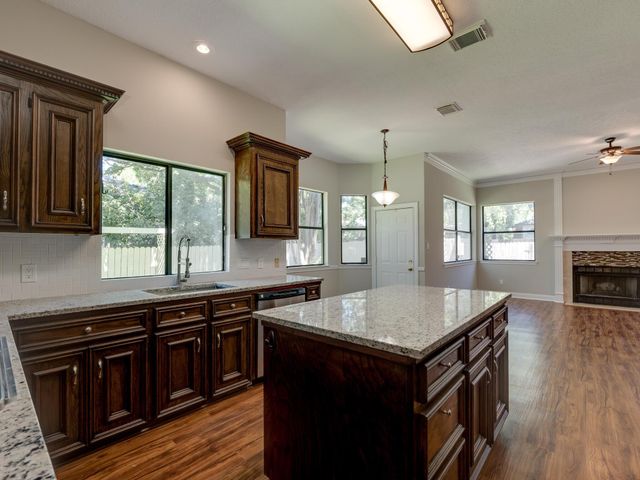 3944 Kristencreek LN, Round Rock, TX 78681