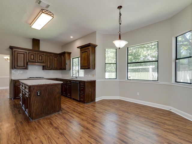 3944 Kristencreek LN, Round Rock, TX 78681