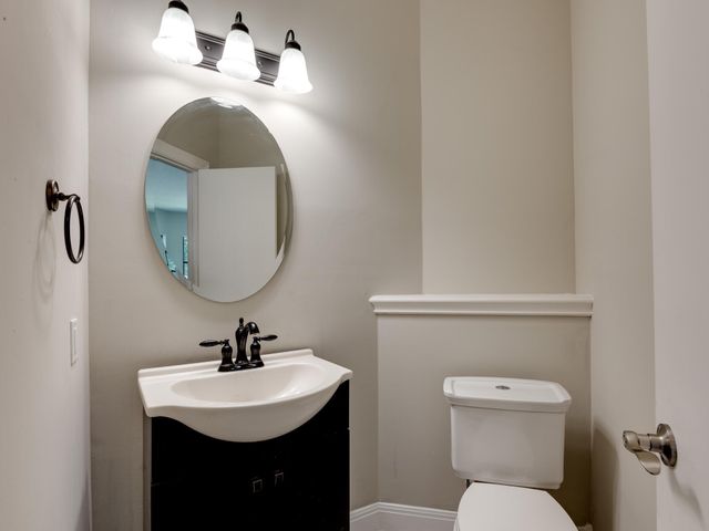 3944 Kristencreek LN, Round Rock, TX 78681