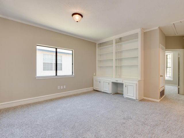 3944 Kristencreek LN, Round Rock, TX 78681