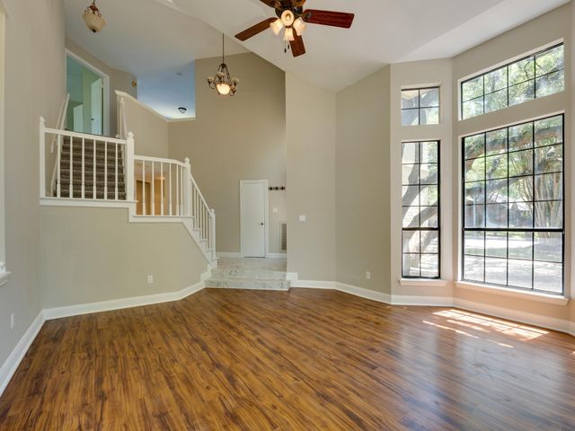 3944 Kristencreek LN, Round Rock, TX 78681