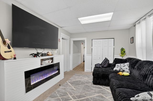 917 N Cicero Avenue, Chicago, IL 60651