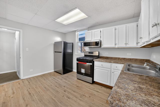 917 N Cicero Avenue, Chicago, IL 60651