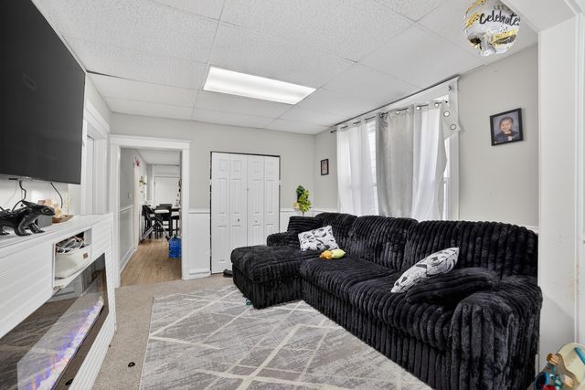 917 N Cicero Avenue, Chicago, IL 60651