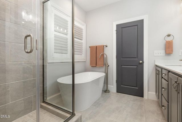 218 Prince Place Drive, Fuquay Varina, NC 27526