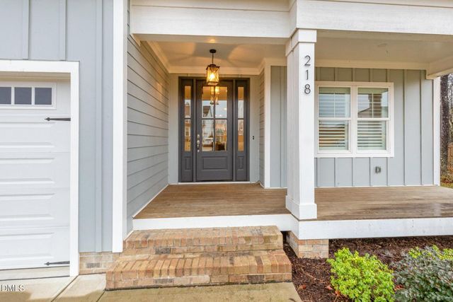 218 Prince Place Drive, Fuquay Varina, NC 27526
