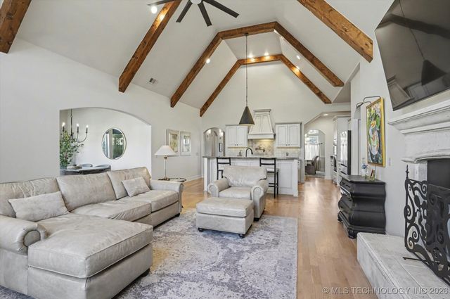 12324 S Ash Avenue, Jenks, OK 74037