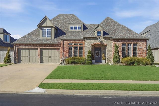 12324 S Ash Avenue, Jenks, OK 74037