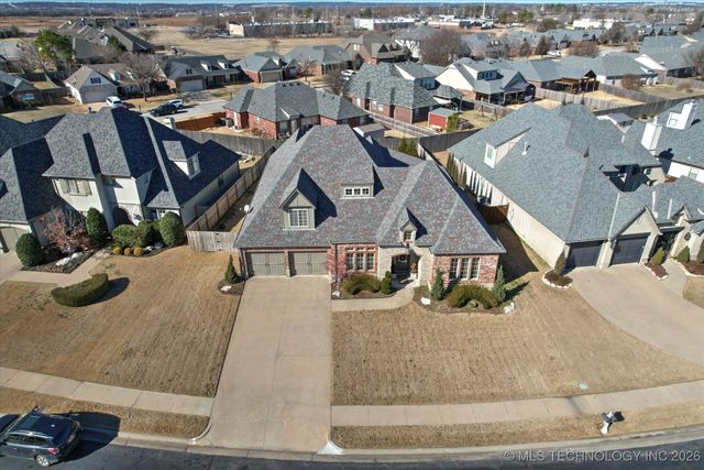 12324 S Ash Avenue, Jenks, OK 74037