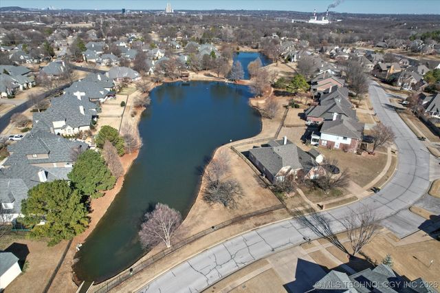 12324 S Ash Avenue, Jenks, OK 74037