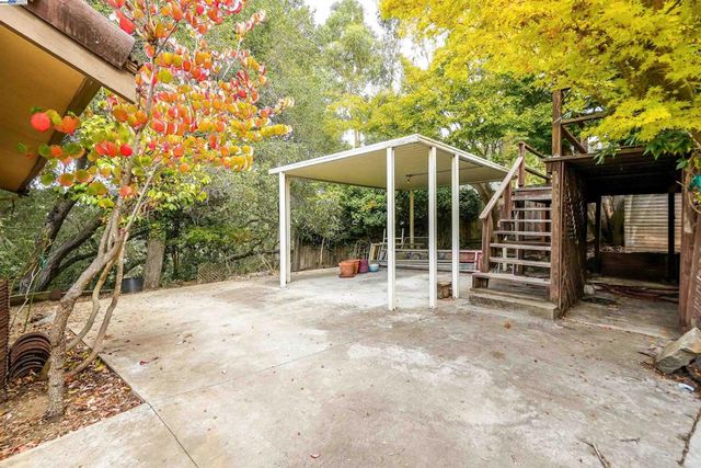 3246 Saddle Dr, Hayward, CA 94541