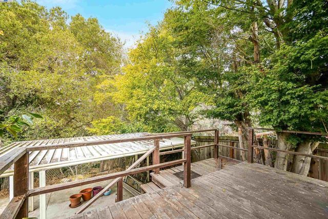 3246 Saddle Dr, Hayward, CA 94541