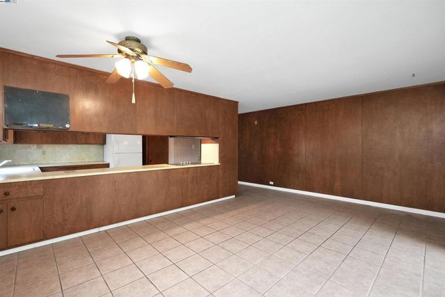 3246 Saddle Dr, Hayward, CA 94541