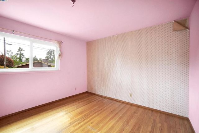 3246 Saddle Dr, Hayward, CA 94541