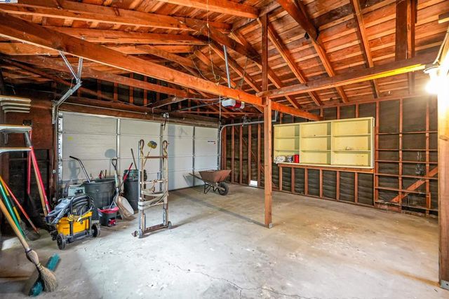 3246 Saddle Dr, Hayward, CA 94541