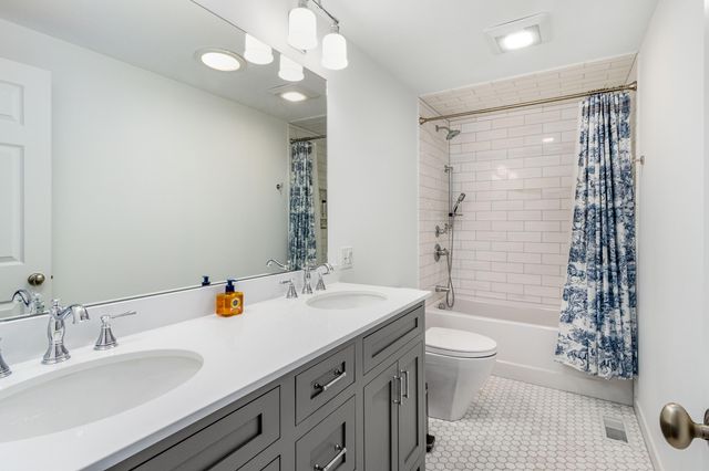 22 Rocky Way, Harwich, MA 02645