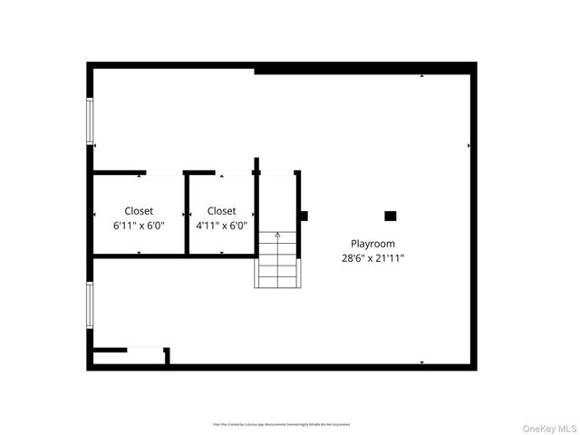 11 Entrance Road, East Hills, NY 11577