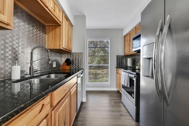 10 Driftwood Lane, Coldspring, TX 77331