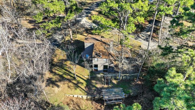 10 Driftwood Lane, Coldspring, TX 77331