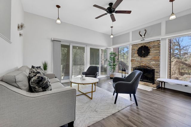 10 Driftwood Lane, Coldspring, TX 77331