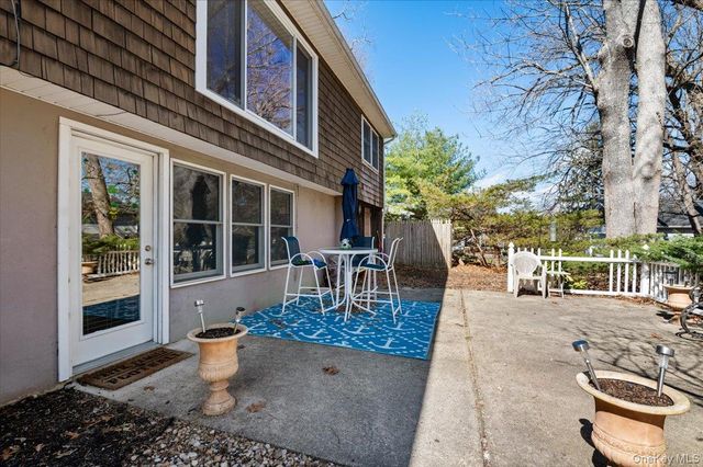 41 Lakeside Drive, Centerport, NY 11721