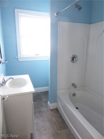 2179 Edgewood Road, Cleveland Heights, OH 44118