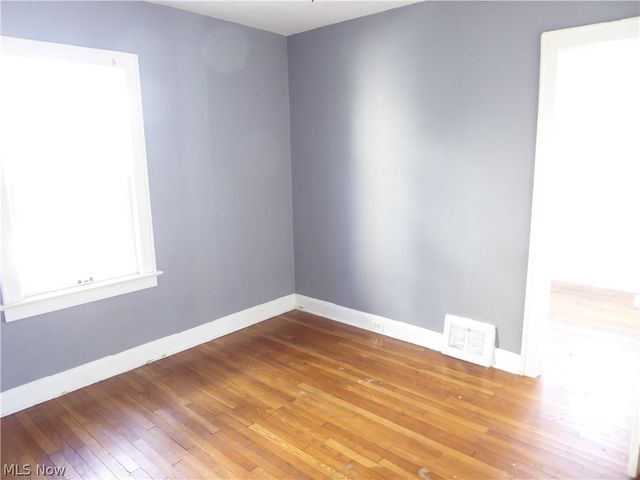 2179 Edgewood Road, Cleveland Heights, OH 44118