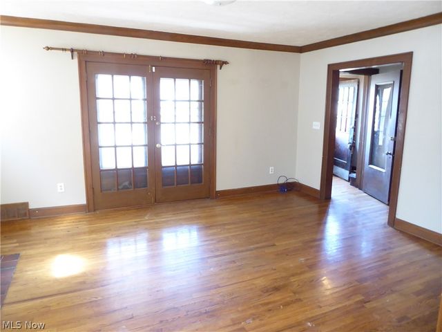 2179 Edgewood Road, Cleveland Heights, OH 44118