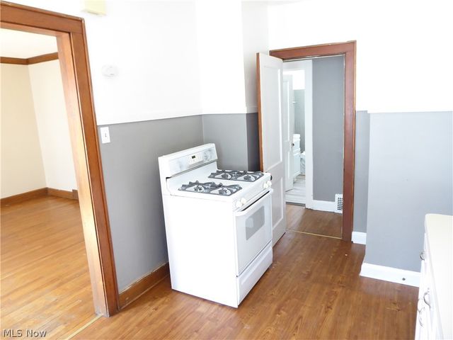 2179 Edgewood Road, Cleveland Heights, OH 44118