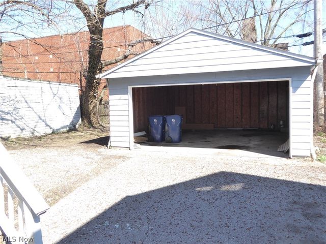 2179 Edgewood Road, Cleveland Heights, OH 44118