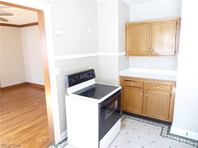 2179 Edgewood Road, Cleveland Heights, OH 44118