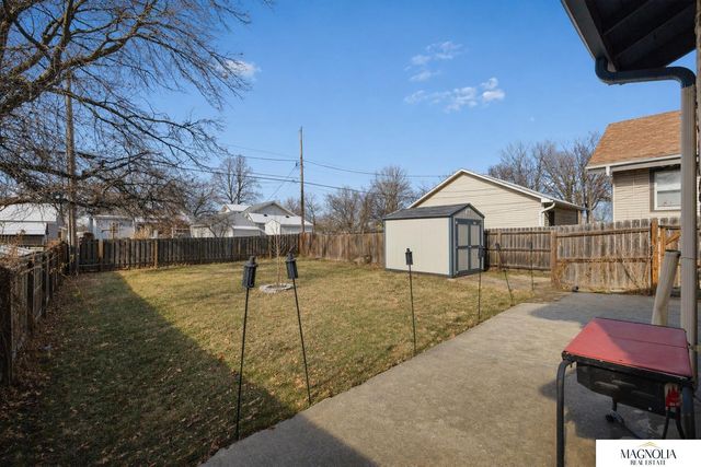 611 elmwood Avenue, Lincoln, NE 68510