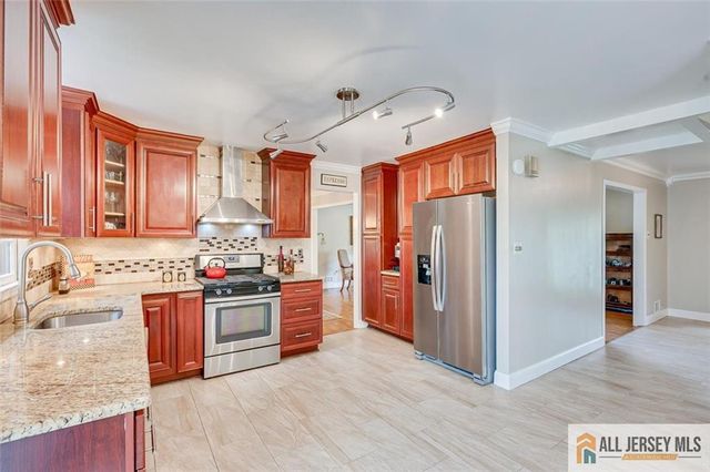 20 Poplar Avenue, North Brunswick, NJ 08902