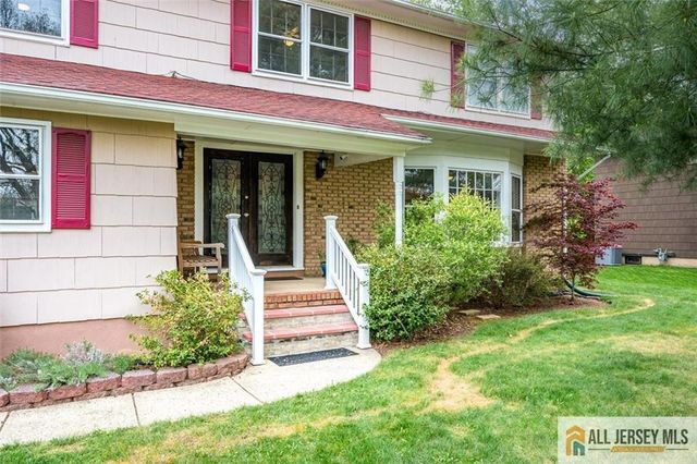 20 Poplar Avenue, North Brunswick, NJ 08902
