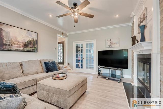 20 Poplar Avenue, North Brunswick, NJ 08902