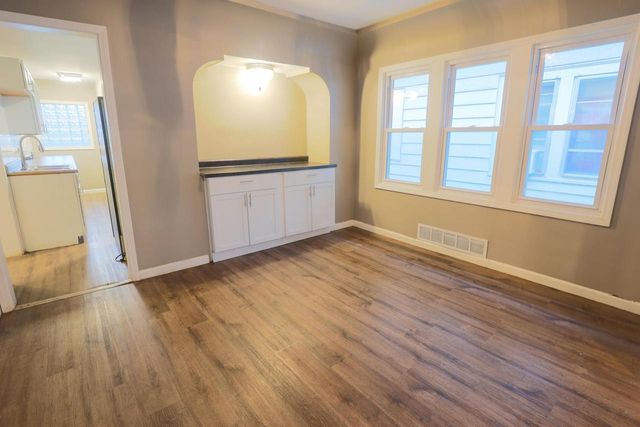 5506 N 34th STREET, Milwaukee, WI 53209