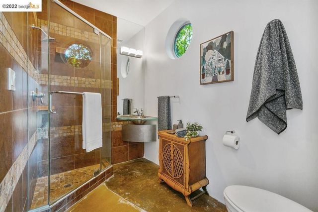 2709 10th Street C, Berkeley, CA 94710