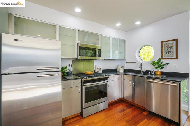 2709 10th Street C, Berkeley, CA 94710