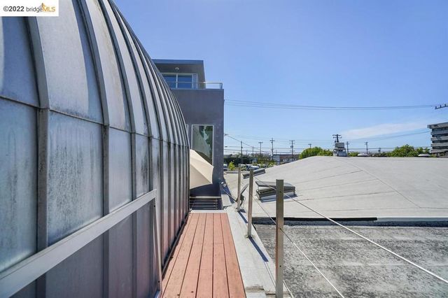 2709 10th Street C, Berkeley, CA 94710