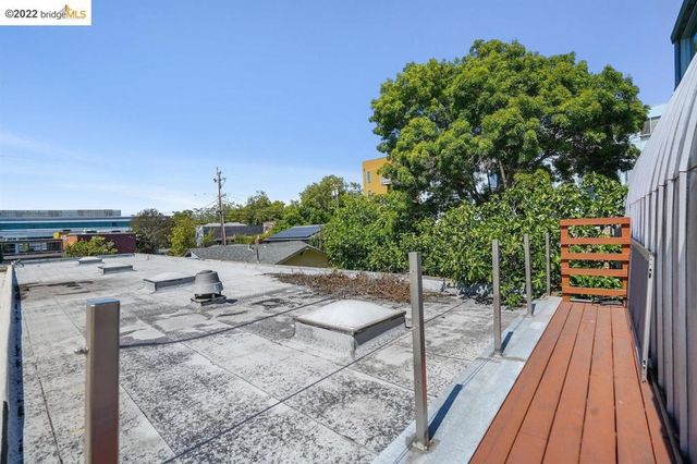 2709 10th Street C, Berkeley, CA 94710