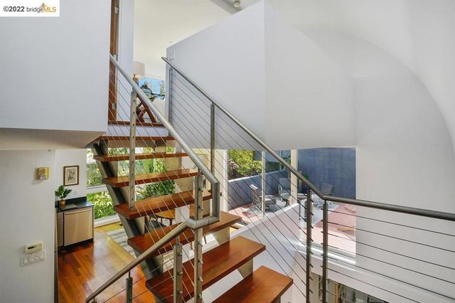 2709 10th Street C, Berkeley, CA 94710