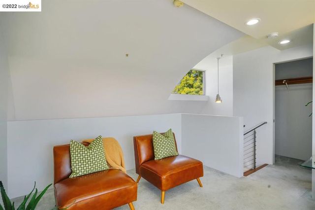 2709 10th Street C, Berkeley, CA 94710
