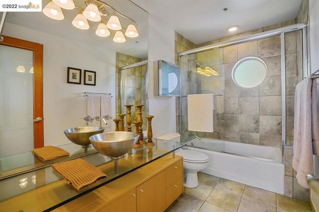 2709 10th Street C, Berkeley, CA 94710
